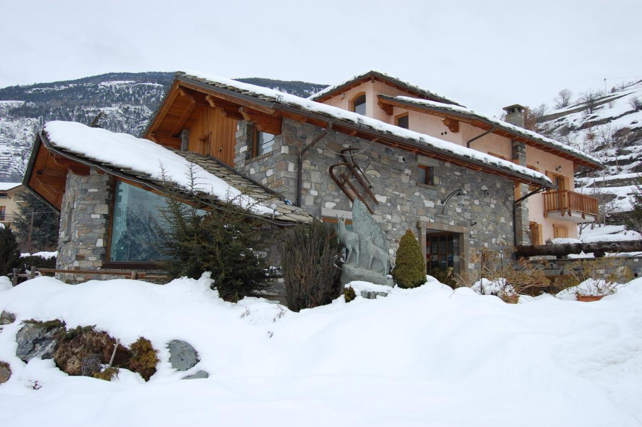 Hotel Lo Fleye Saint-Pierre Zewnętrze zdjęcie