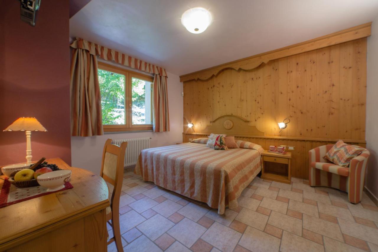 Hotel Lo Fleye Saint-Pierre Zewnętrze zdjęcie